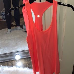 Lululemon workout tank-top size 6
